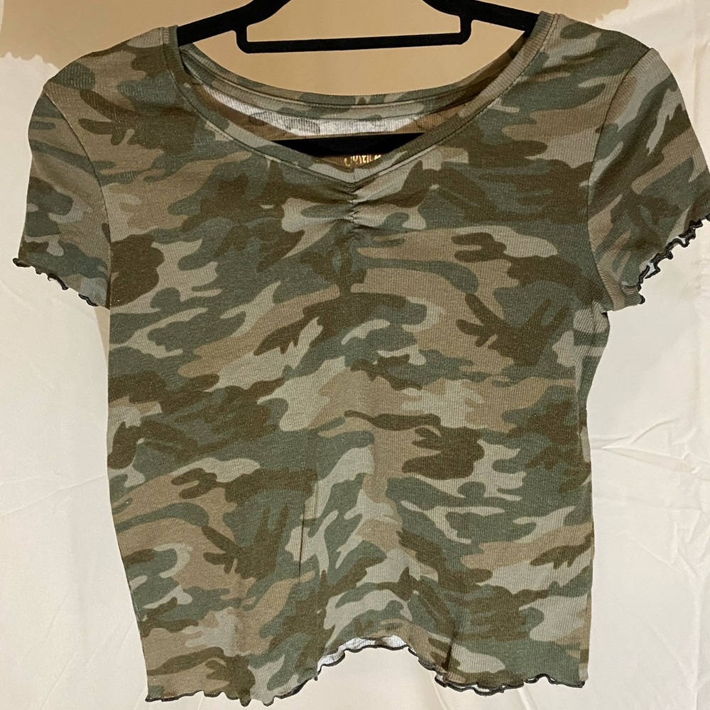 ✨💕JUSTICE💕✨ Camo Tee